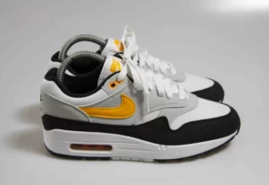 Nike Air Max 1 "University Gold"